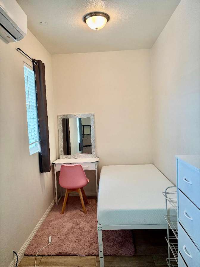 HELEN's room