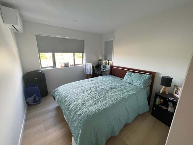 Evelyn's room