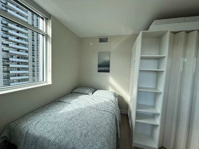 Ali's room