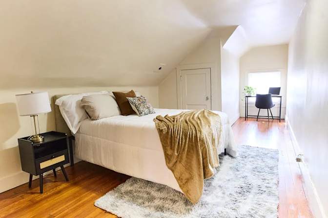 Gorgeous Private room available's room