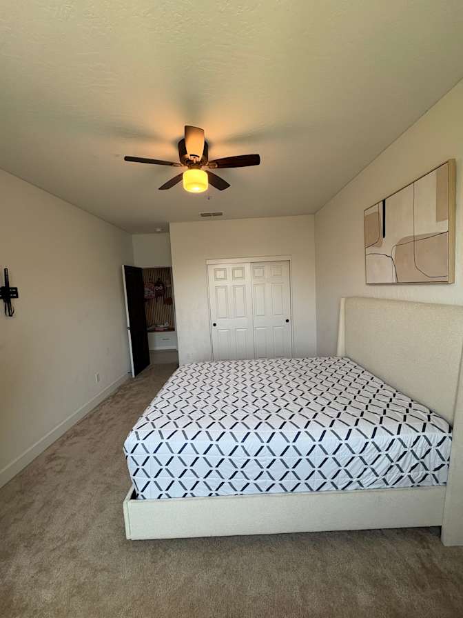 Blessianne T.'s room