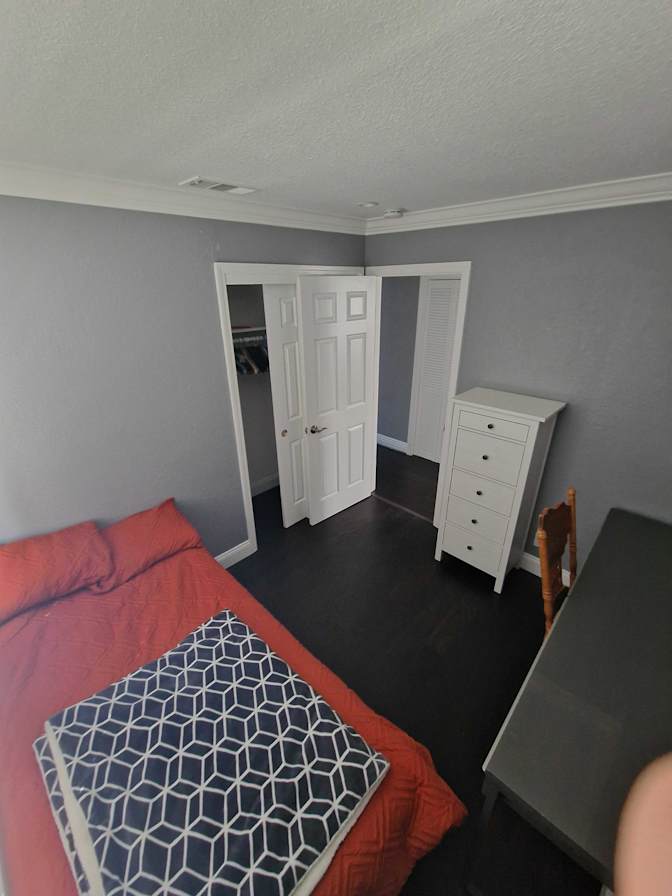 Jose's room