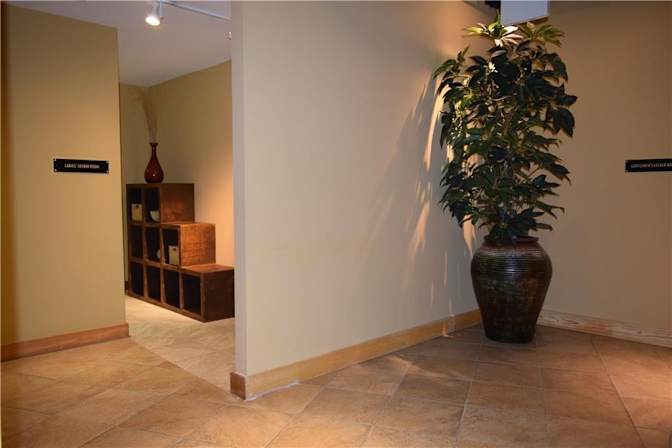 Alcove Rooms's room