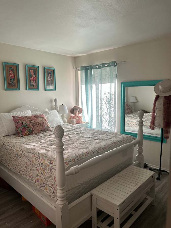 Melissa's room