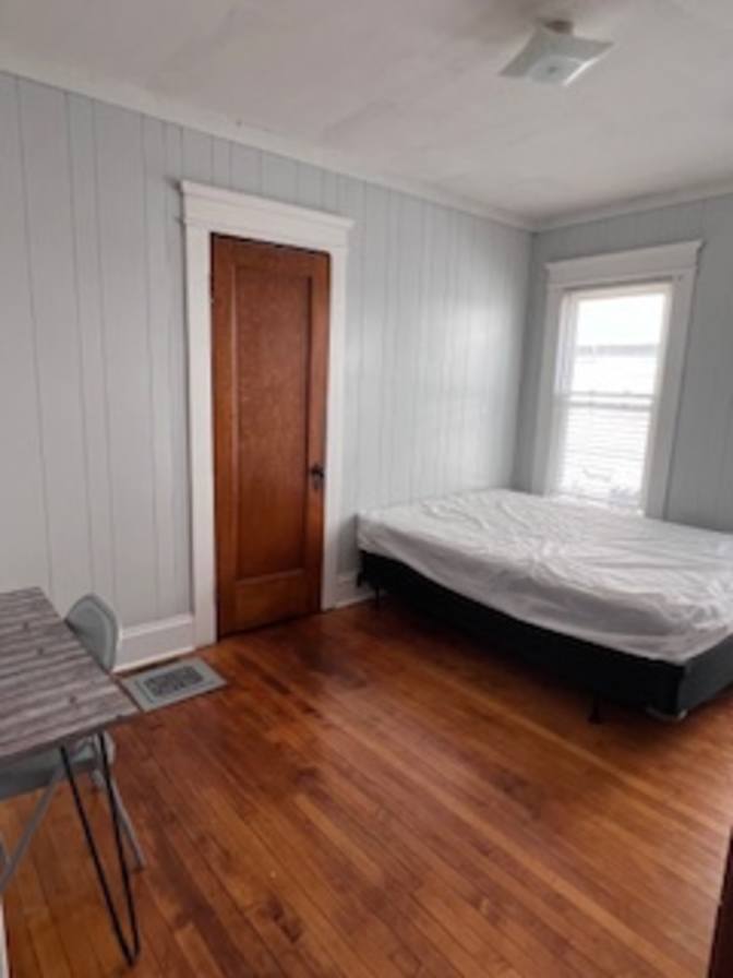Goldie's room