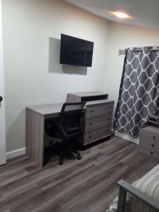 Dustin's room