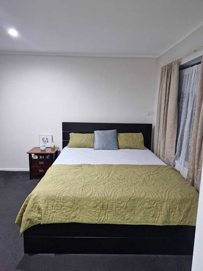 Poonam's room