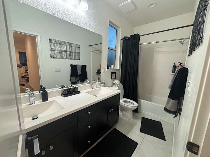 Shaun campos's room