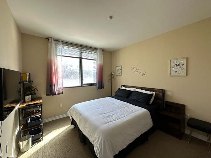 Cindy's room