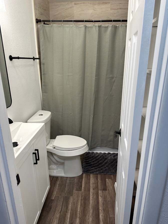 Lindsi's room