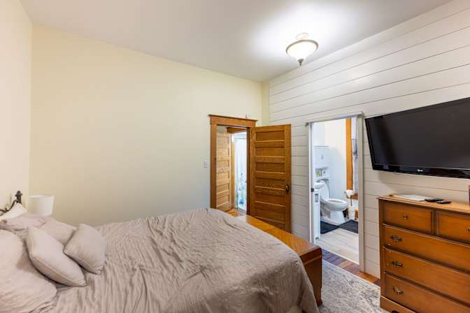 Ann Pickens's room