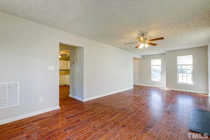 Alcove Rooms's room