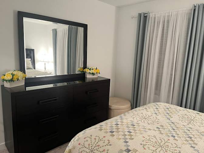 Suzanne's room