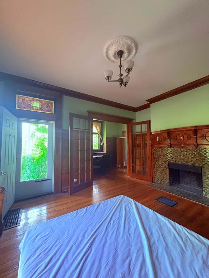 Guilhermo Plada's room