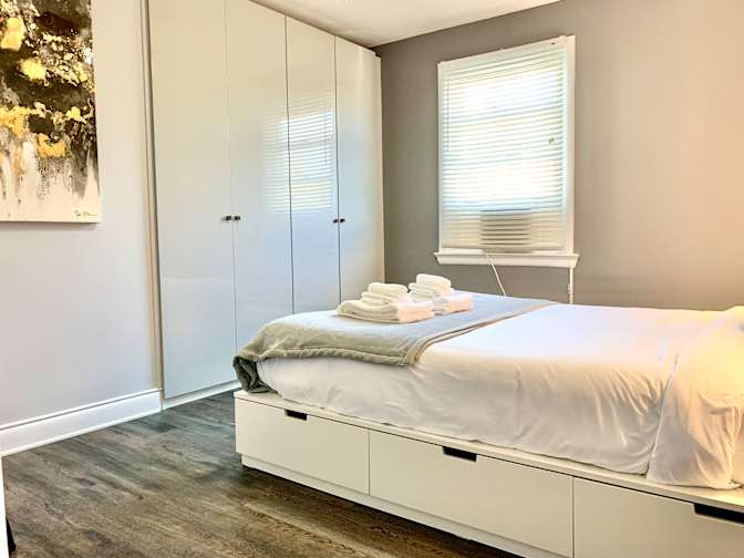 Simply Stays's room