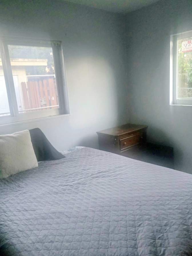 Simone's room