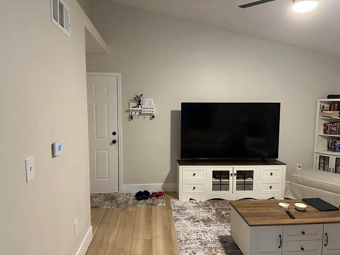 Mladen's room