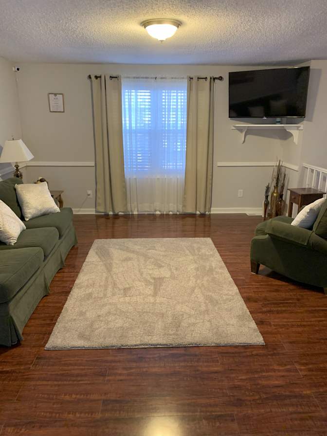Carolina Realty Link's room