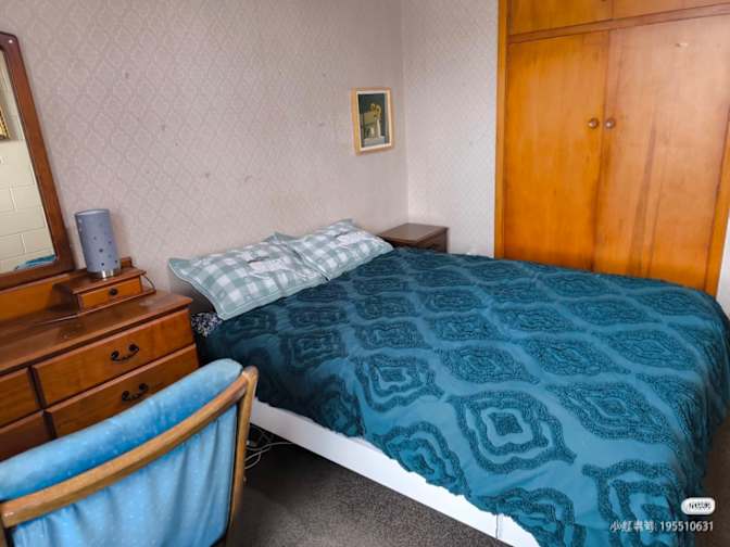 Hu's room