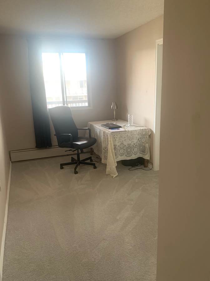 Thomas's room