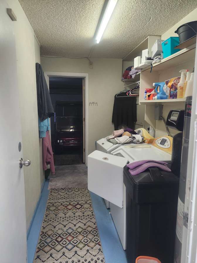 Carrie Farrell's room
