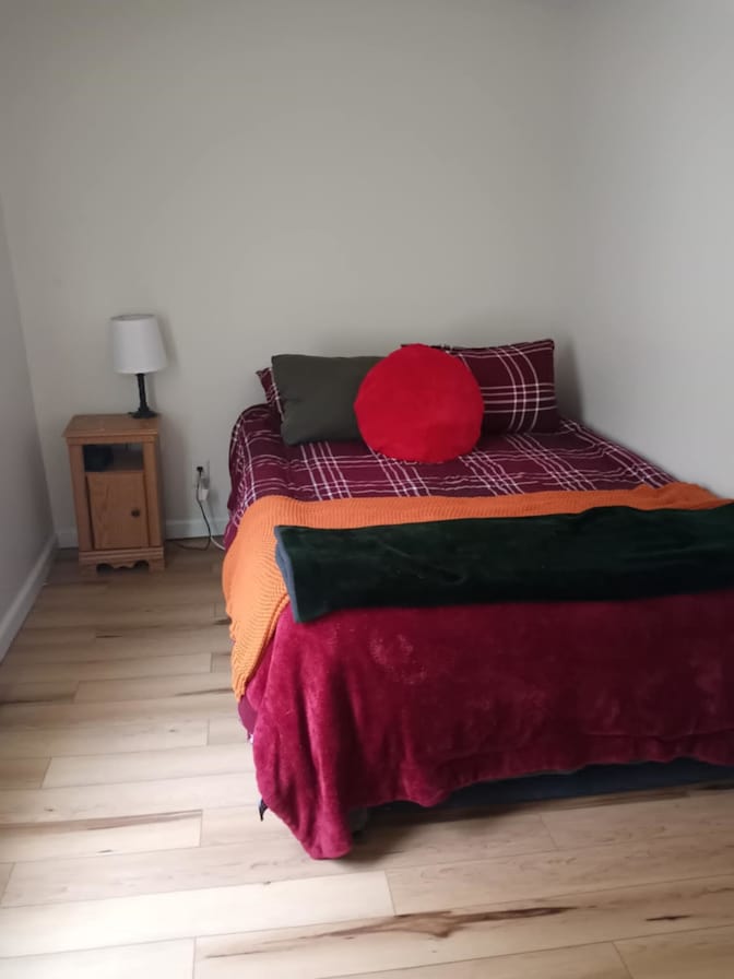Vivian's room