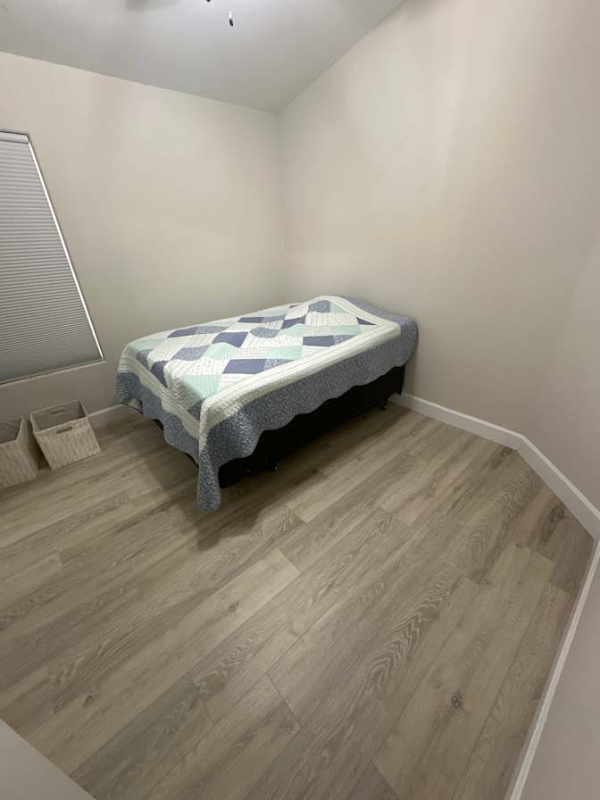 Carlos's room