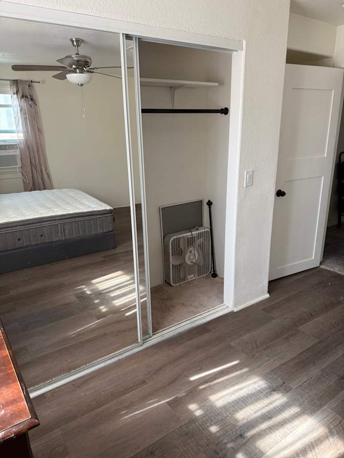 john's room
