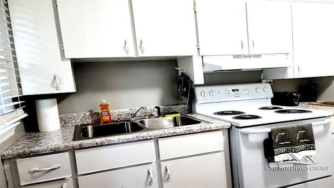 GBU Holdings Group's room