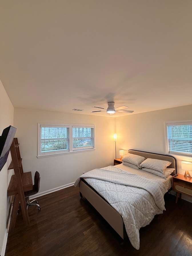 Hikman's room
