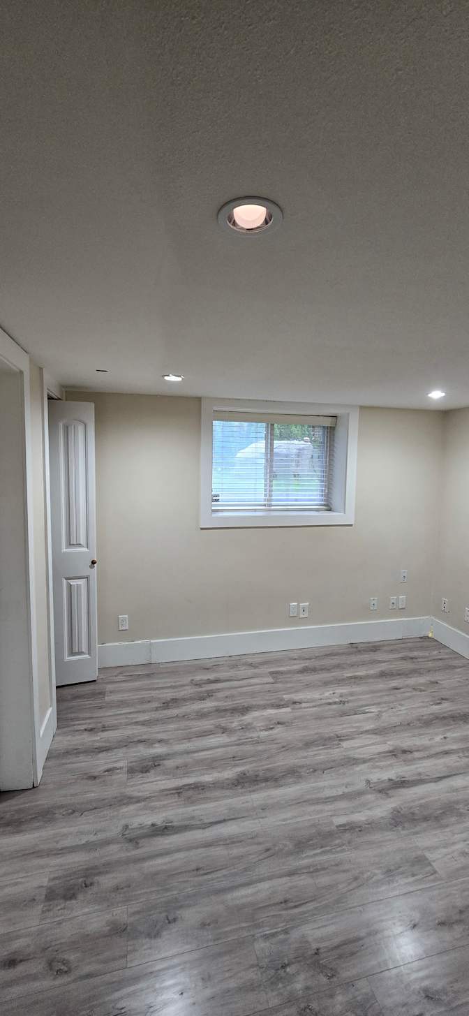 Near Scott Road's room