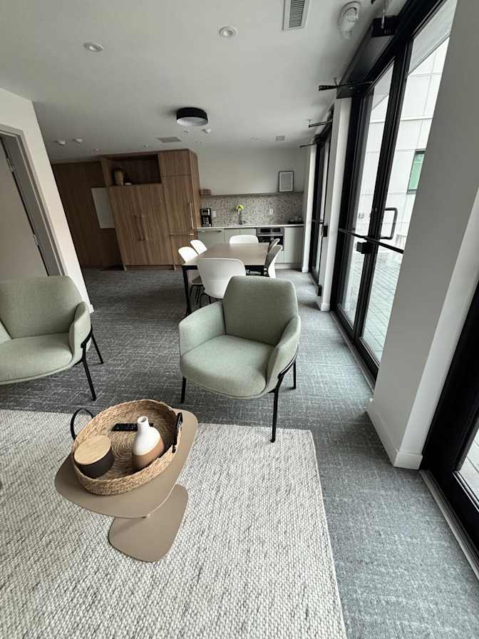 Parastesh's room