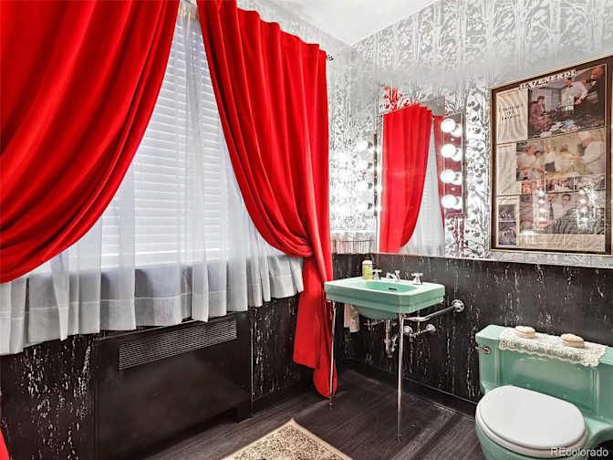 Lily Kapiloff's room