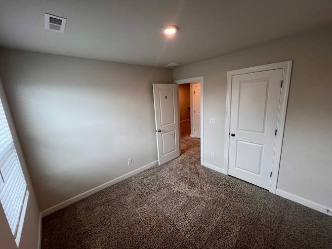 Alcove Rooms's room