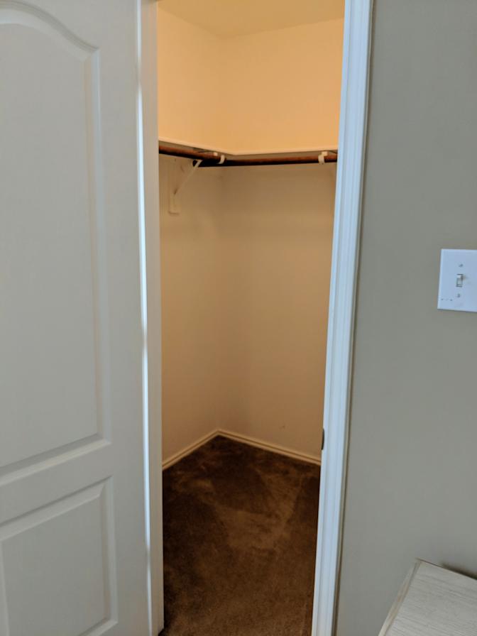 Akbar's room