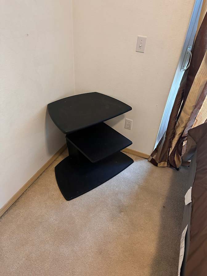 Oz's room