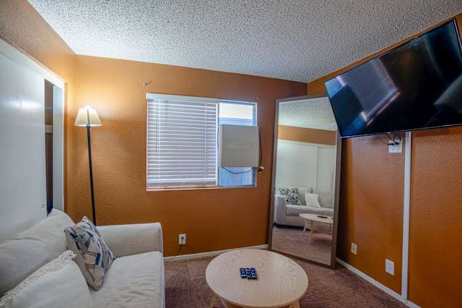 LaTecia Yarbrough Property Manager's room