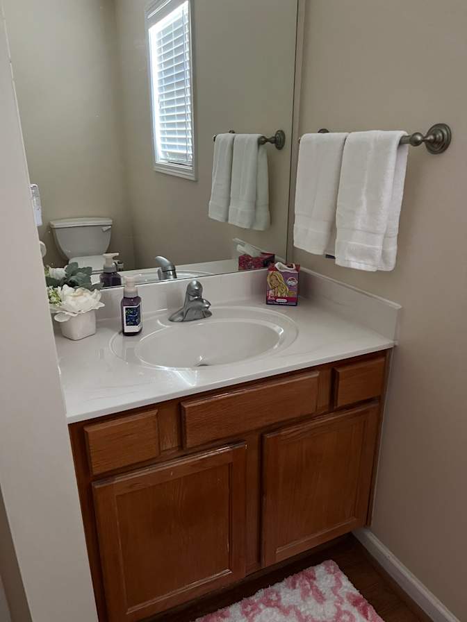 Alcove Rooms's room