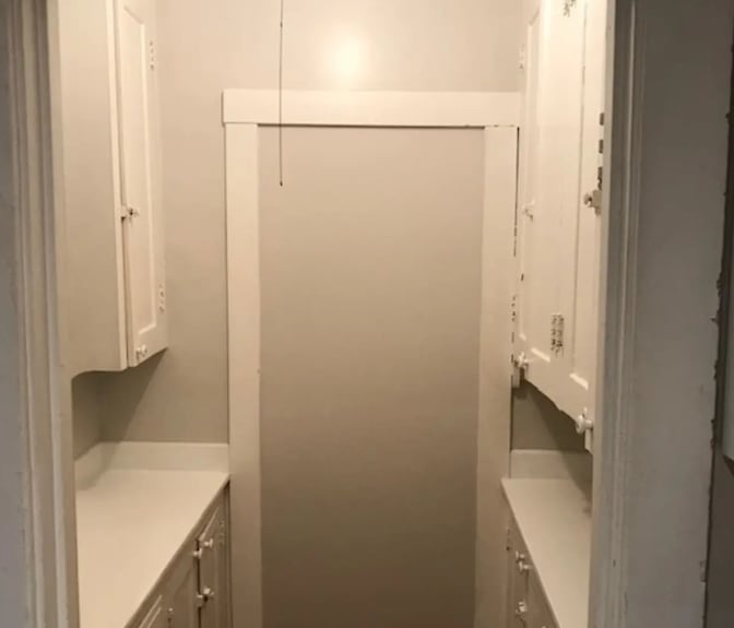 Evelyn's room