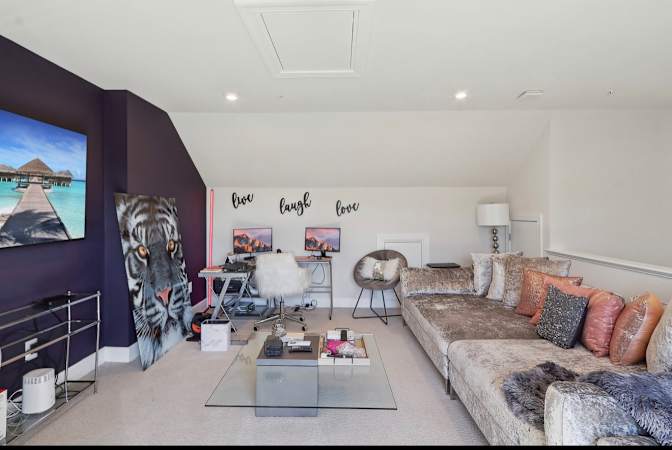 Maliik's room