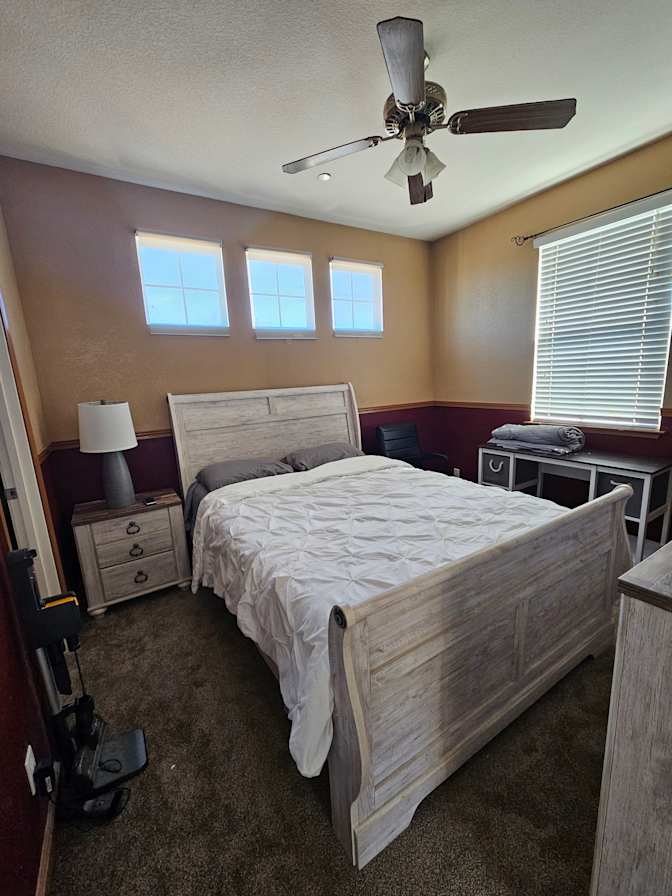 Shennel Beasley-Sims's room