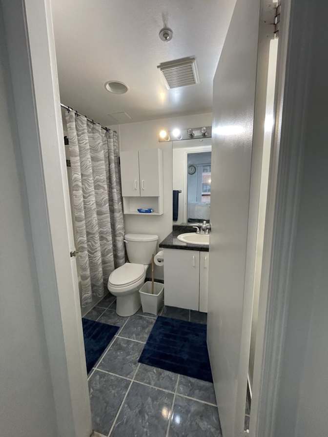 Van House's room