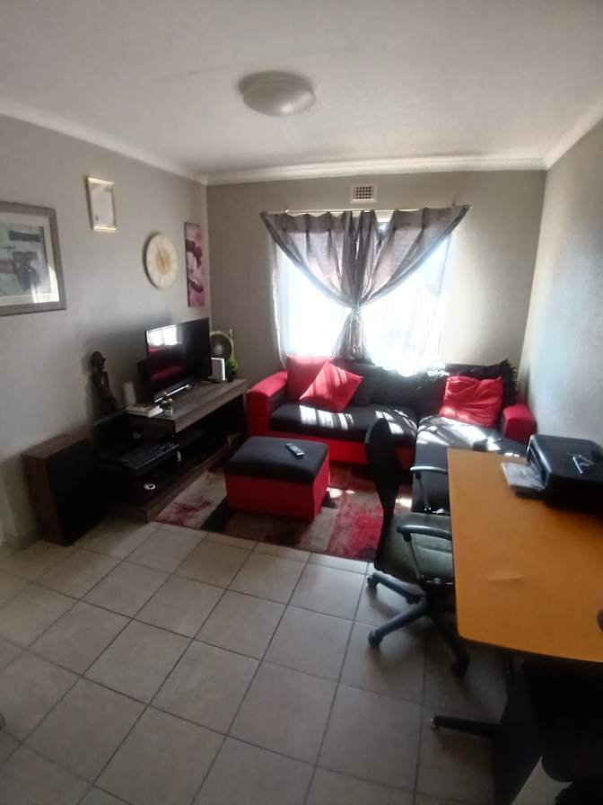 Obakeng's room
