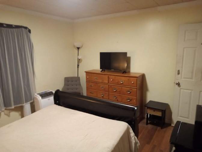Donnie's room