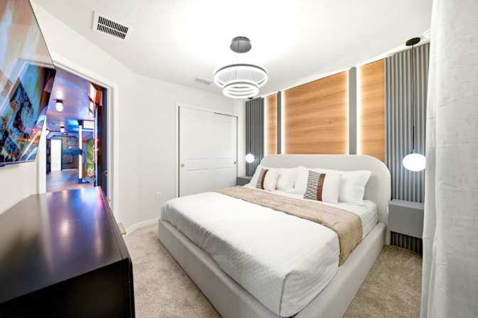 Lauren's room