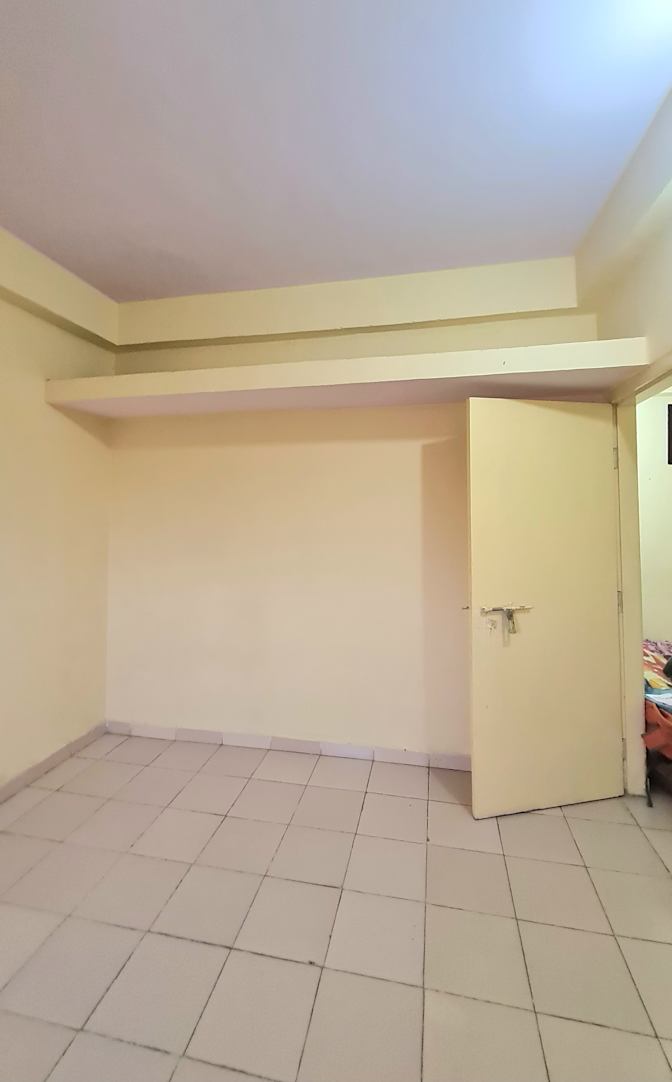 ROSHNI DHIMMAR's room