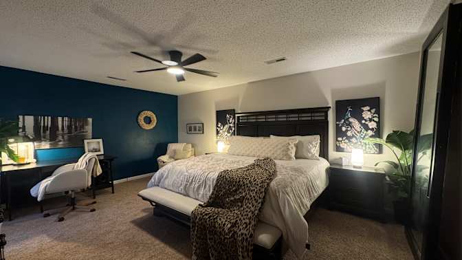 Phong Hong's room