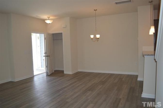 Alcove Rooms's room