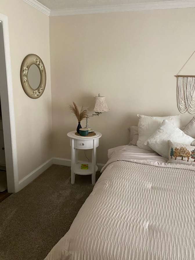 Lisa's room