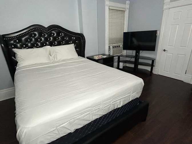 Sunday's room